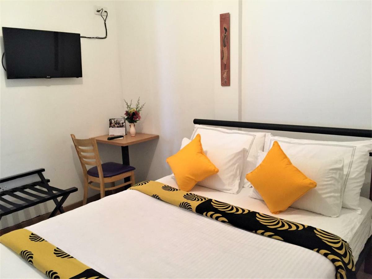 Barcode Residencies - Nuwara Eliya Bed and Breakfast Εξωτερικό φωτογραφία
